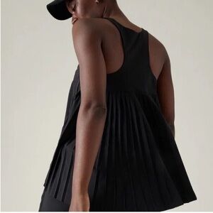 Athleta Black Sojourn Tank Top Oversized With Pleated Back Vneck